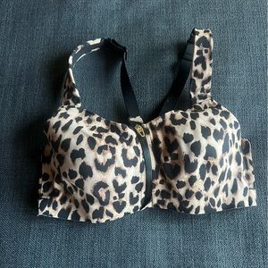 VS leopard sports bra